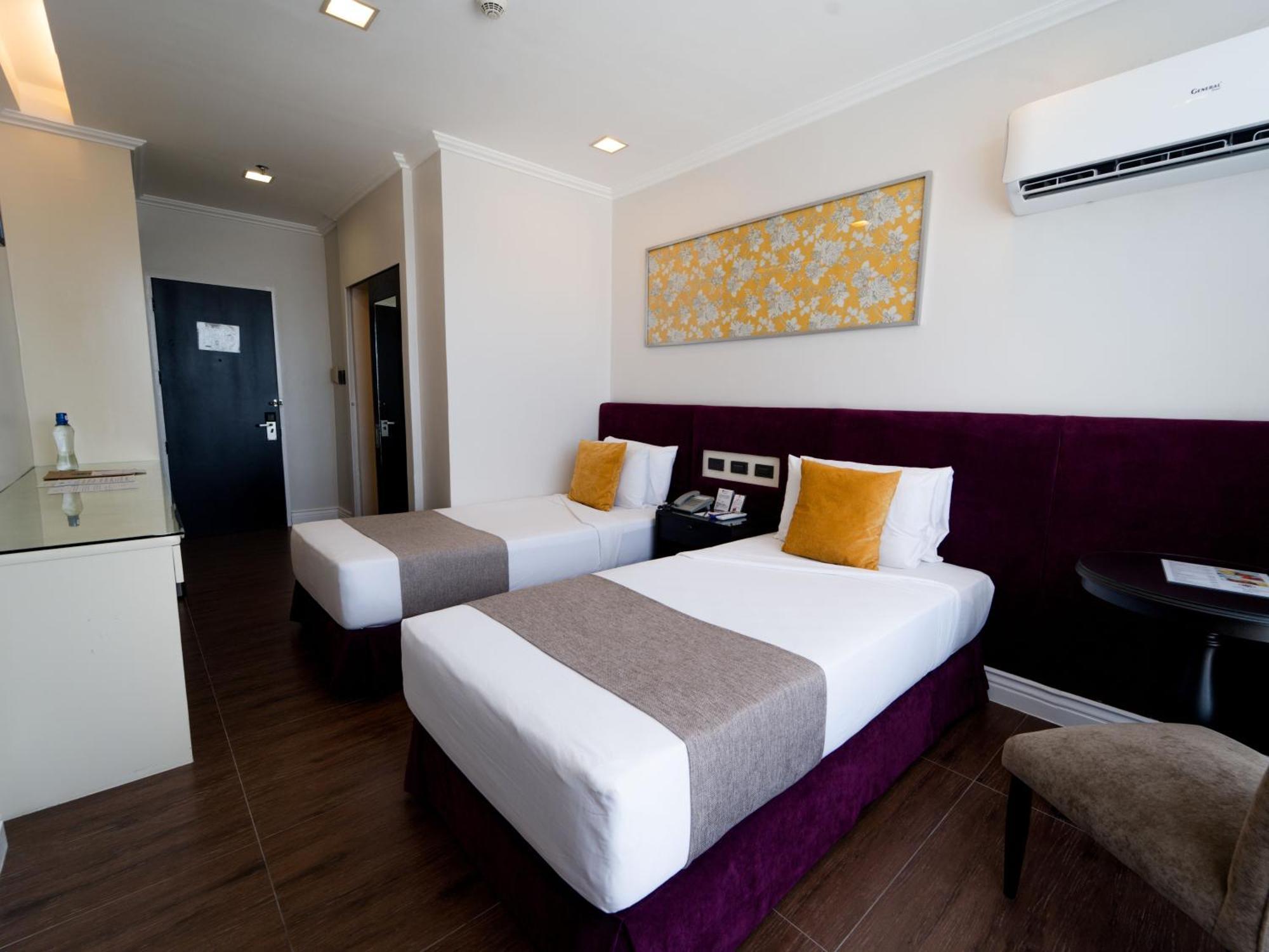 Metrocentre Hotel Tagbilaran Eksteriør billede