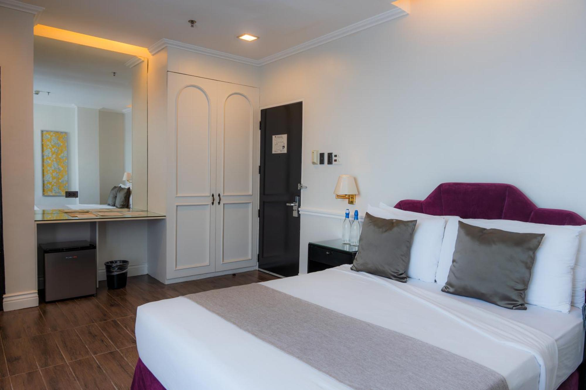 Metrocentre Hotel Tagbilaran Eksteriør billede