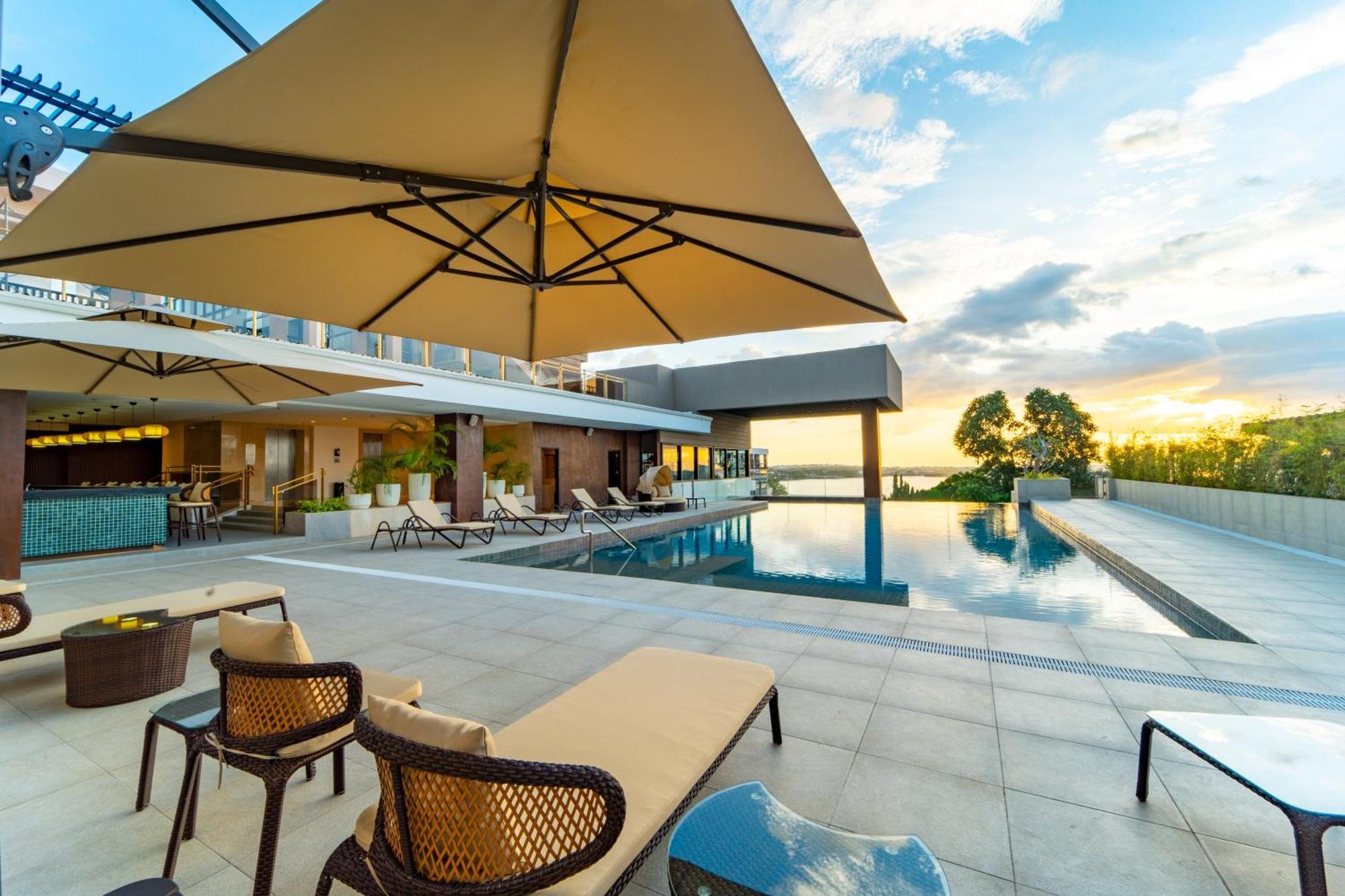 Metrocentre Hotel Tagbilaran Eksteriør billede